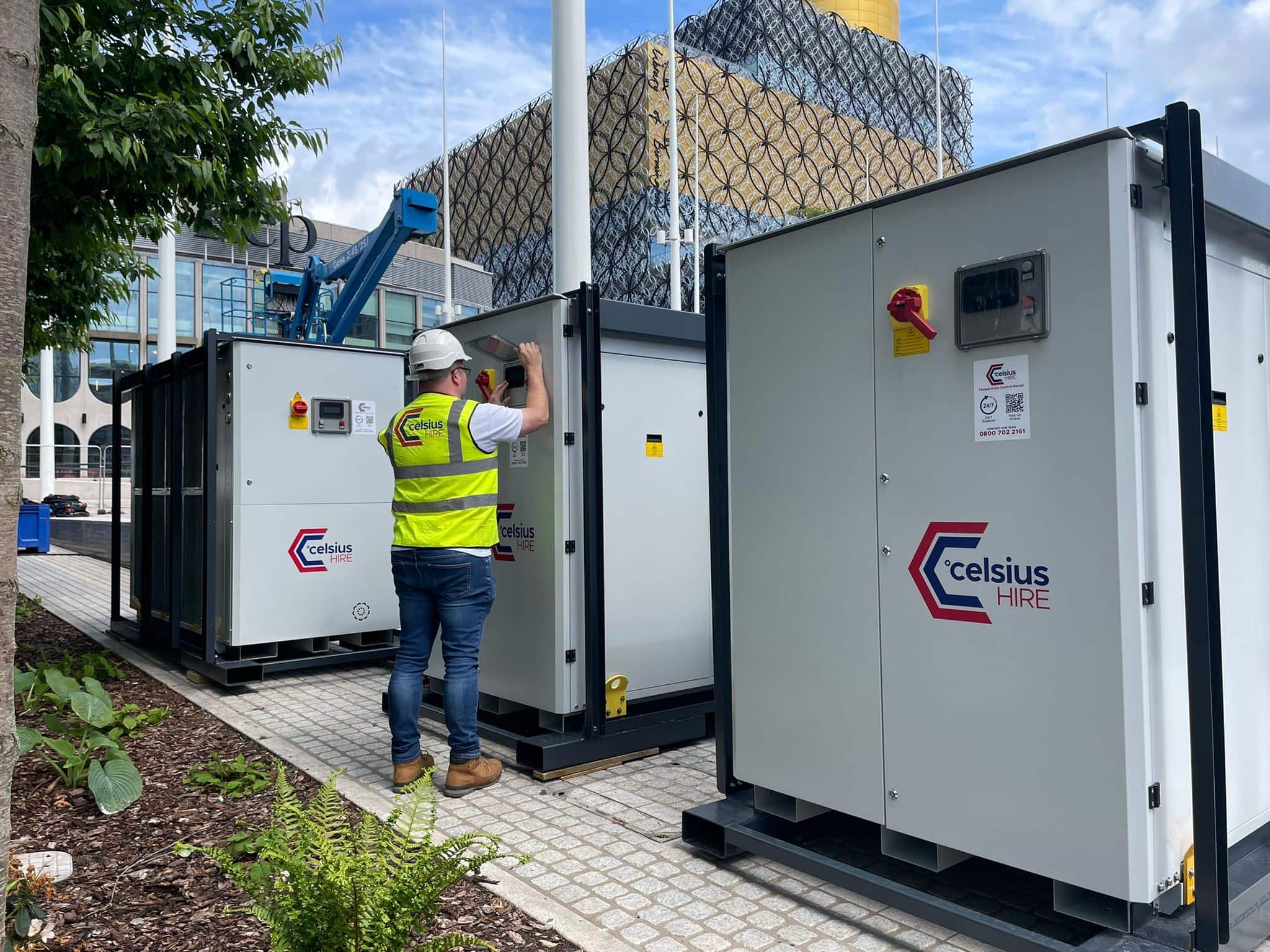 celsius-hire-chiller-engineers-installation